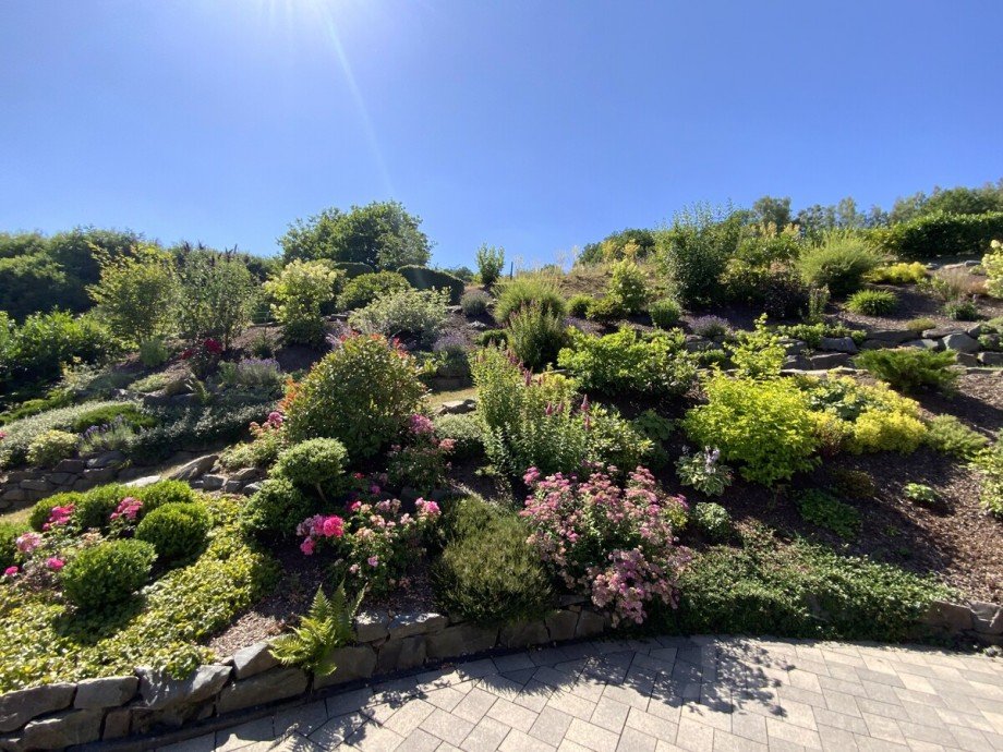 Garten Zweifamilienhaus Attendorn