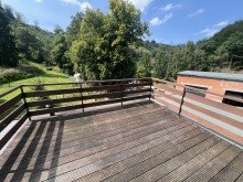 Wohnung DG Balkon Sommer  Mehrgenerationenhaus mit gro�em Grundst�ck - Tierhaltung m�glich, familiengerecht wohnen 