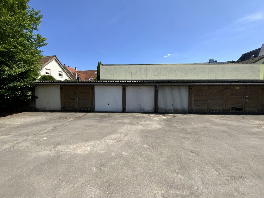 Garagenhof Zweifamilienhaus L�denscheid