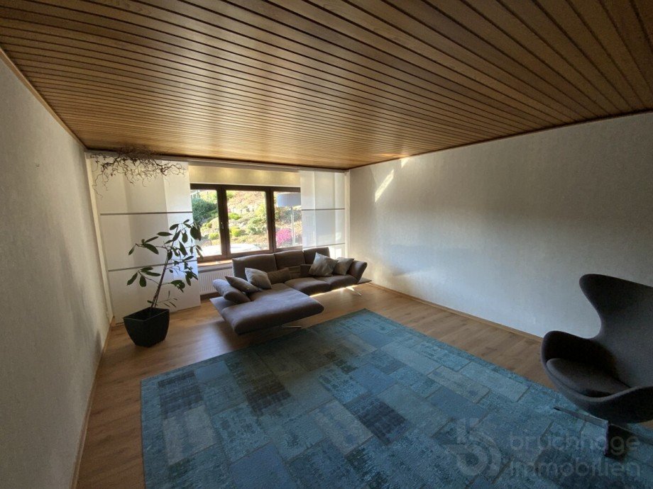 Neubau -Wohnzimmer Zweifamilienhaus Attendorn