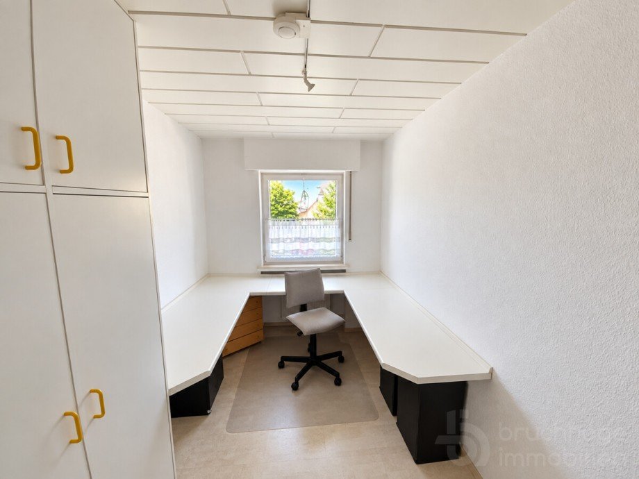 Zimmer 1 Etagenwohnung L�denscheid