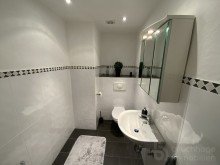Hauptwohnung G�ste-WC Gepflegtes Anwesen mit gro�z�gigem Grundst�ck: Ideal f�r Tierhaltung und Pferdebesitzer