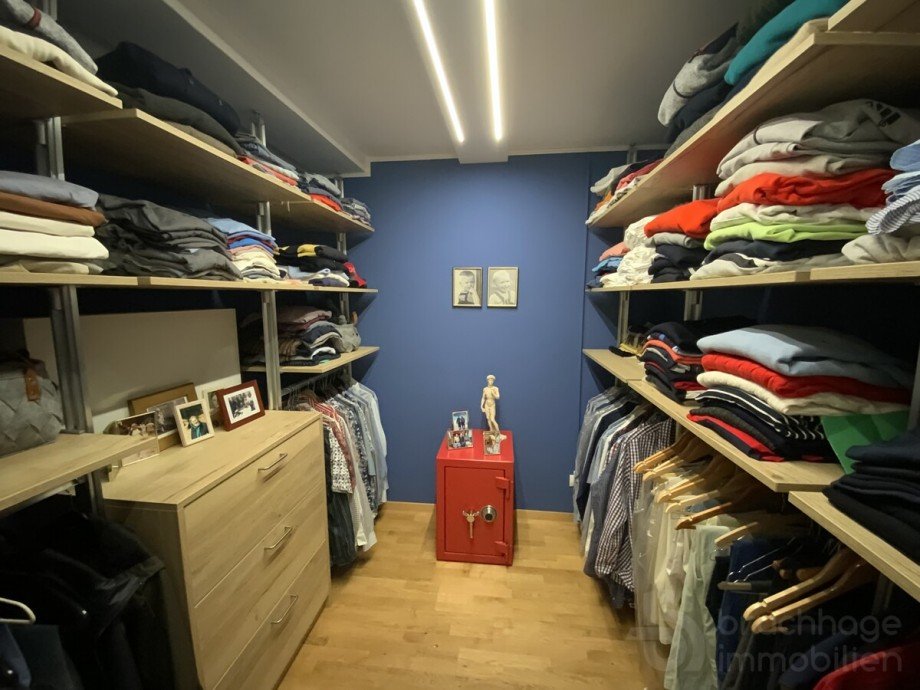 Ankleide Souterrainwohnung L�denscheid