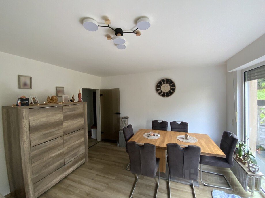 UG-Wohnzimmer Mehrfamilienhaus Hemer