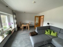 Hauptwohnung Wohnzimmer Gepflegtes Anwesen mit gro�z�gigem Grundst�ck: Ideal f�r Tierhaltung und Pferdebesitzer