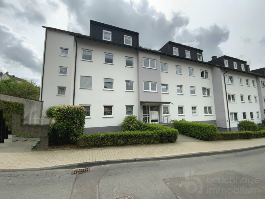 Hausansicht Souterrainwohnung L�denscheid